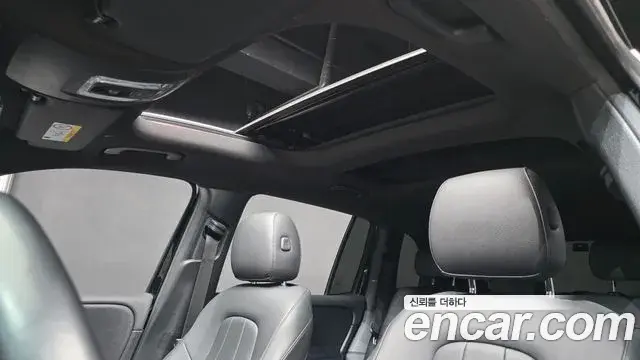 Mercedes-Benz GLB-Class 2021 — Photo 17/20