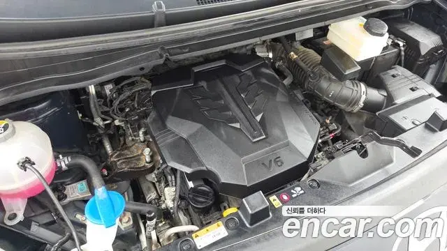 Hyundai Staria 2024 — Photo 6/20