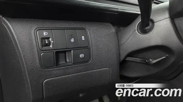 Hyundai Staria 2024 — Photo 19/20
