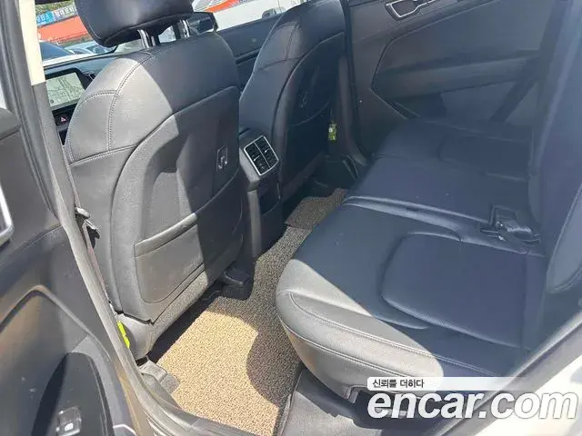 Kia Sportage 2021 — Фото 10/18