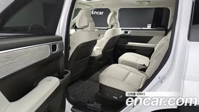 Hyundai Santa Fe 2024 — Фото 10/20