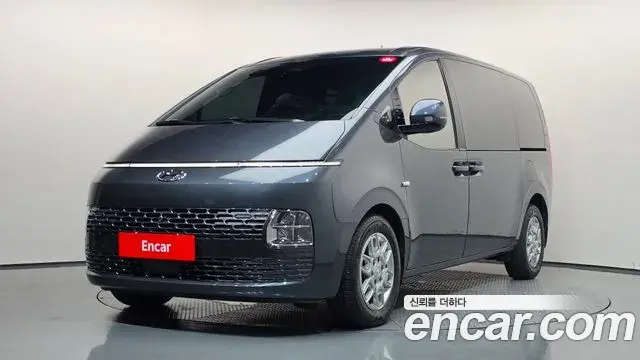 Hyundai Staria 2023 — Фото 1/20