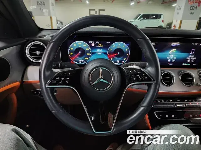 Mercedes-Benz E-Class 2021 — Фото 11/20
