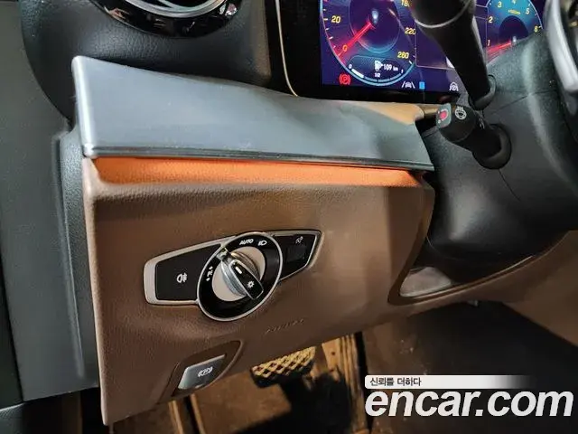 Mercedes-Benz E-Class 2021 — Фото 16/20