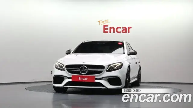 Mercedes-Benz E-Class 2019 — Фото 3/20