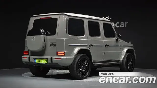 Mercedes-Benz G-Class 2024 — Şəkil 19/20