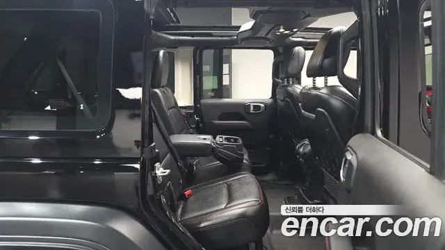 Jeep Wrangler 2022 — Фото 11/20