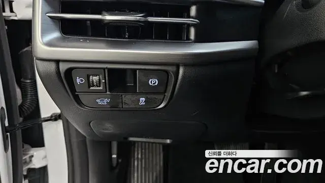 Hyundai Grandeur 2023 — Şəkil 17/20