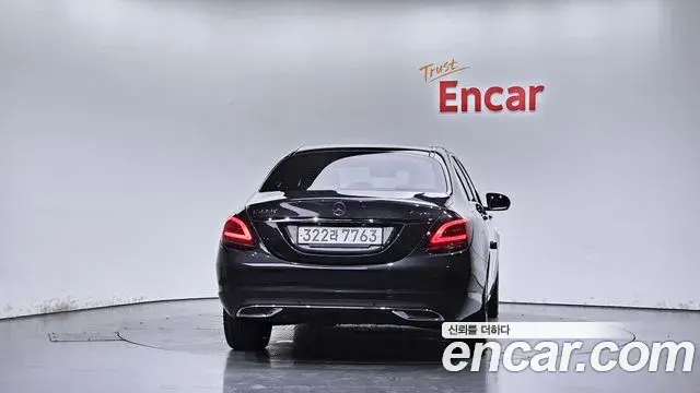 Mercedes-Benz C-Class 2020 — Фото 4/20