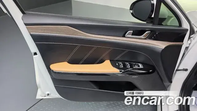 Kia K5 2020 — Photo 3/34