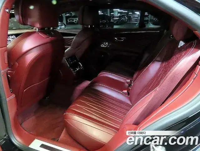 Bentley Flying Spur 2021 — Şəkil 13/20