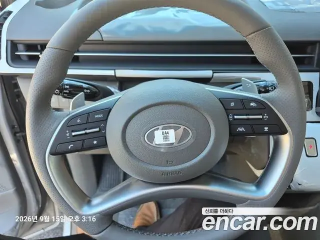 Hyundai Staria 2025 — Photo 11/19