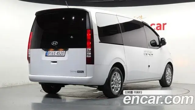 Hyundai Staria 2024 — Фото 2/20