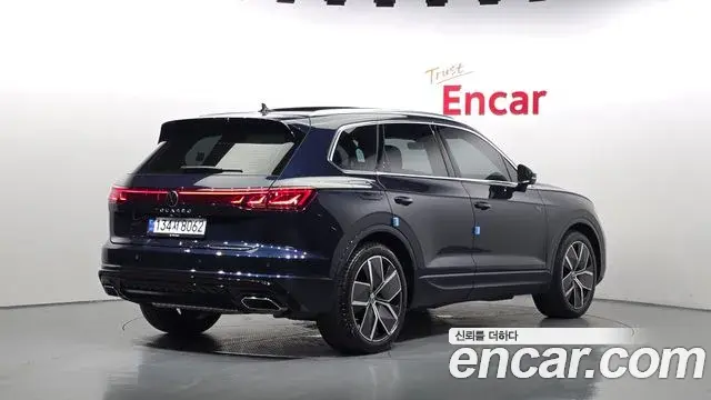 Volkswagen Touareg 2024 — Şəkil 1/40