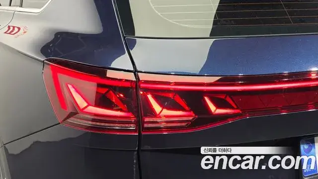 Volkswagen Touareg 2024 — Şəkil 31/40
