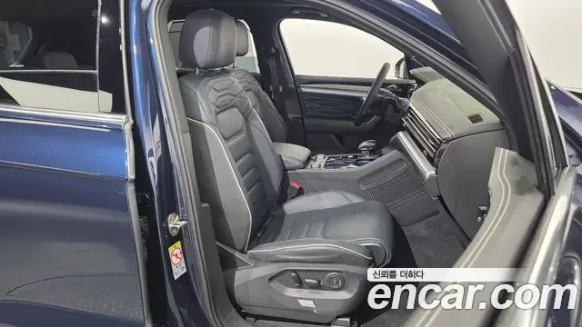 Volkswagen Touareg 2024 — Şəkil 13/40