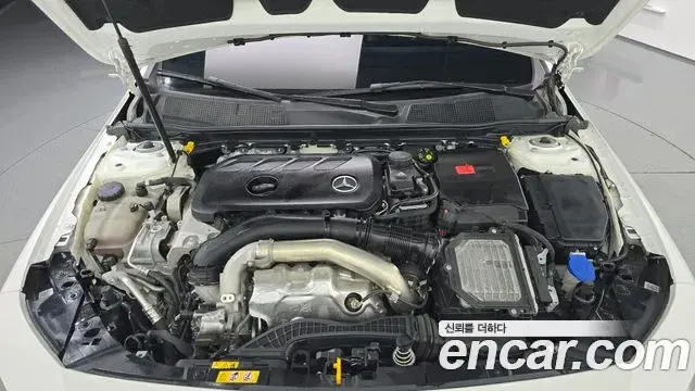 Mercedes-Benz CLA-Class 2024 — Фото 6/20