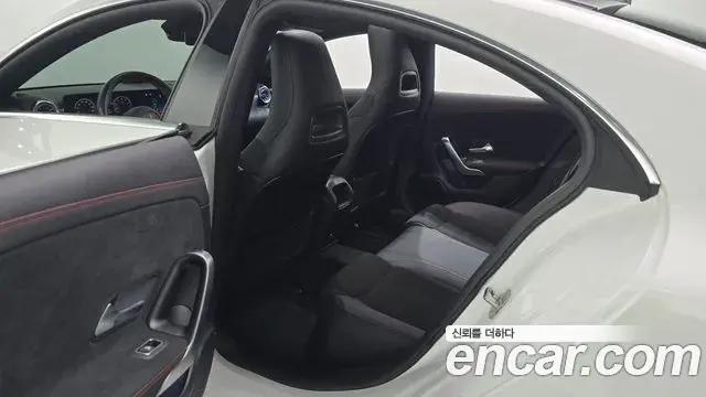 Mercedes-Benz CLA-Class 2024 — Фото 12/20