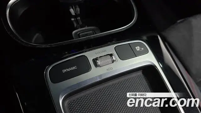 Mercedes-Benz CLA-Class 2024 — Фото 18/20