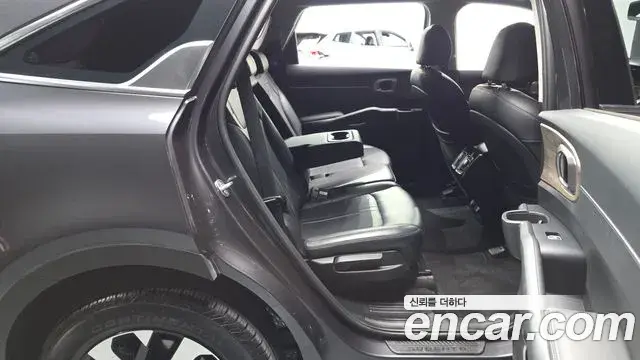 Kia Sorento 2020 — Фото 11/20