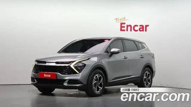Kia Sportage 2022 — Фото 1/20