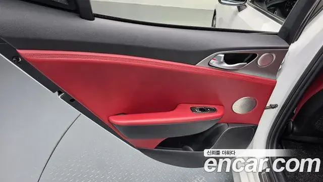 Kia Stinger 2020 — Şəkil 19/41