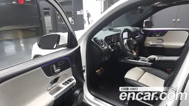 Mercedes-Benz GLB-Class 2020 — Фото 10/20
