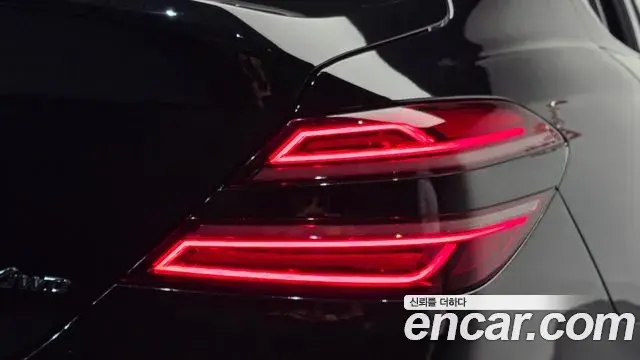 Genesis G70 2022 — Photo 7/36