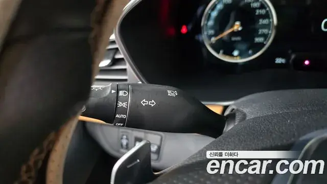 Genesis G70 2022 — Photo 9/36