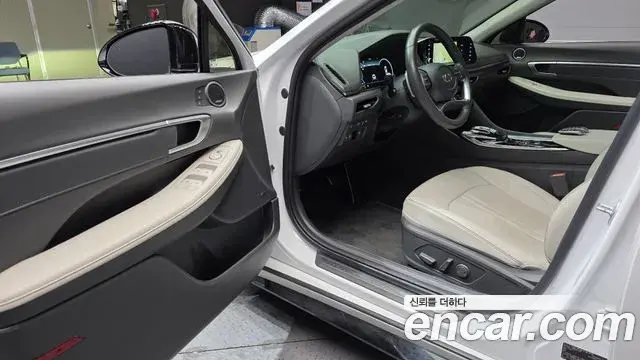 Hyundai Sonata 2020 — Фото 10/20