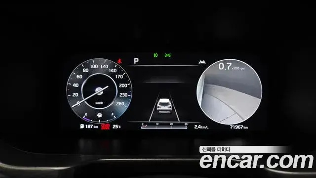 Kia Sorento 2021 — Фото 8/20