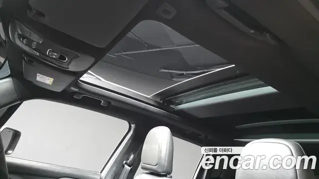 Jeep Renegade 2021 — Şəkil 30/32