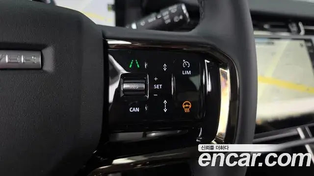 Land Rover Range Rover Evoque 2025 — Фото 16/20