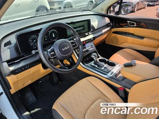 Kia Carnival 2023 — Photo 9/20