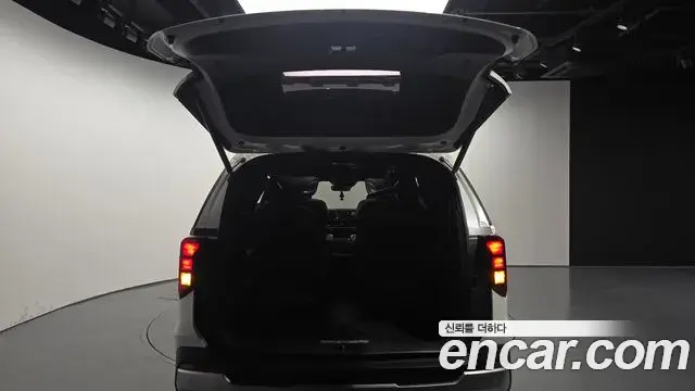 Kia Carnival 2025 — Photo 11/33