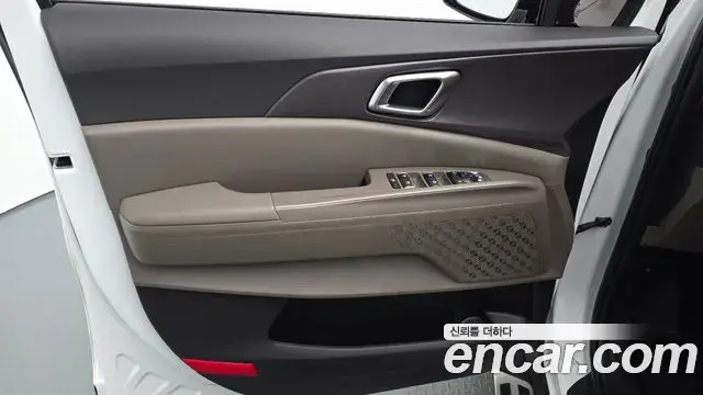 Kia Carnival 2025 — Photo 19/33