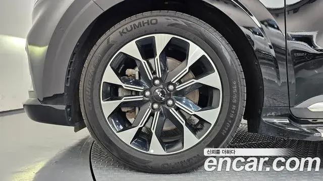 Kia Carnival 2022 — Фото 5/20