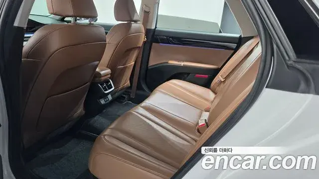 Hyundai Grandeur 2023 — Фото 19/20