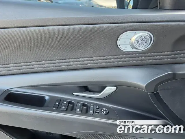 Hyundai Avante 2020 — Фото 8/19