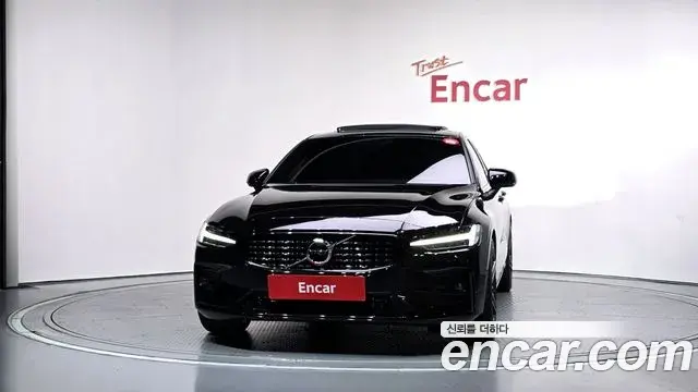 Volvo S60 2022 — Şəkil 14/20