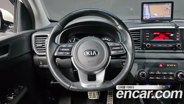 Kia Sportage The Bold 2021 — Фото 14/20