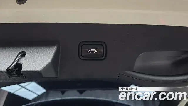 Kia Sportage 2023 — Фото 15/20