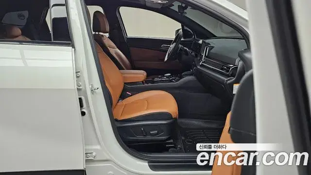 Kia Sportage 2023 — Şəkil 2/31