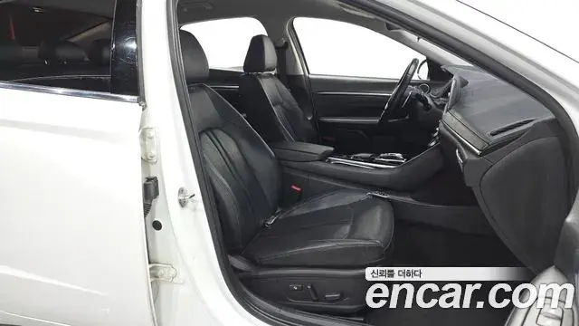 Hyundai Sonata 2022 — Фото 11/20