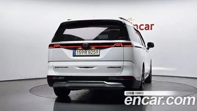 Kia Carnival 2021 — Фото 4/20