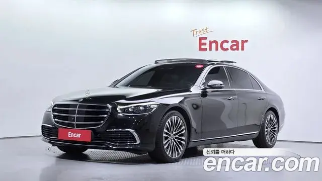 Mercedes-Benz S-Class 2021 — Photo 12/36