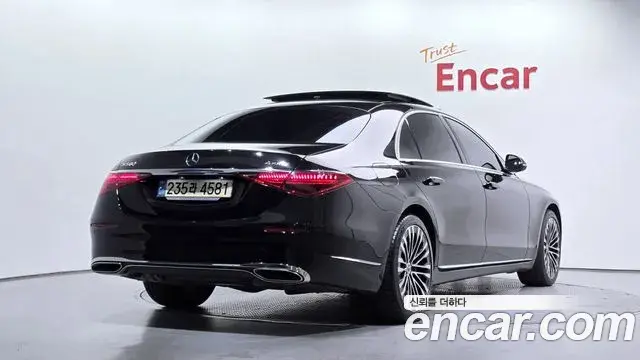 Mercedes-Benz S-Class 2021 — Photo 22/36