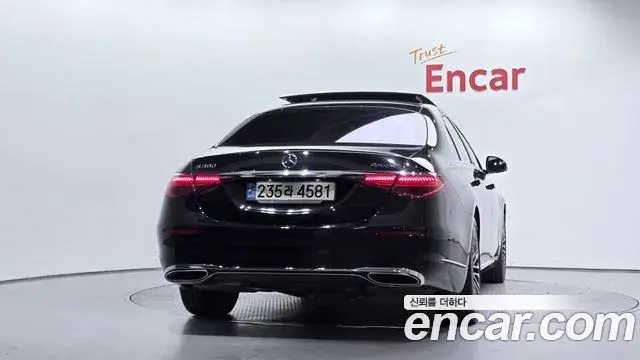 Mercedes-Benz S-Class 2021 — Photo 6/36