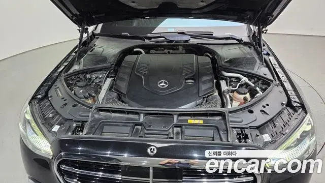 Mercedes-Benz S-Class 2021 — Photo 30/36