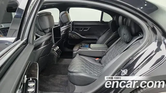 Mercedes-Benz S-Class 2021 — Photo 14/36